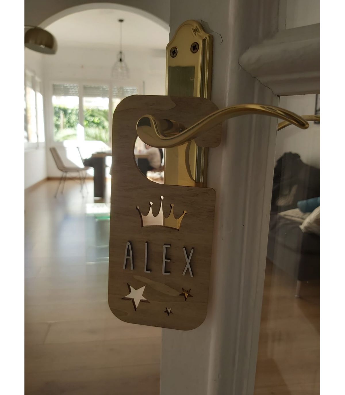 Placa de Madera Personalizada Corona Pomo Puerta
