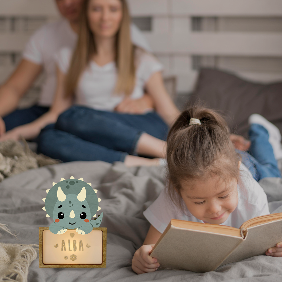 Lámpara Personalizada Infantil de Madera - Diseño Dinosaurio Triceratops