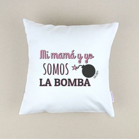 Cojín Personalizado rosa Mamá y yo somos la bomba